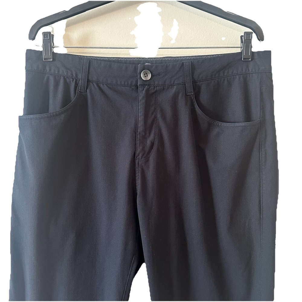 Vuori Black Meta Pant Athletic Slim Fit Performance Chino 5 Pocket Mens Sz 33x30 - Picture 4 of 16